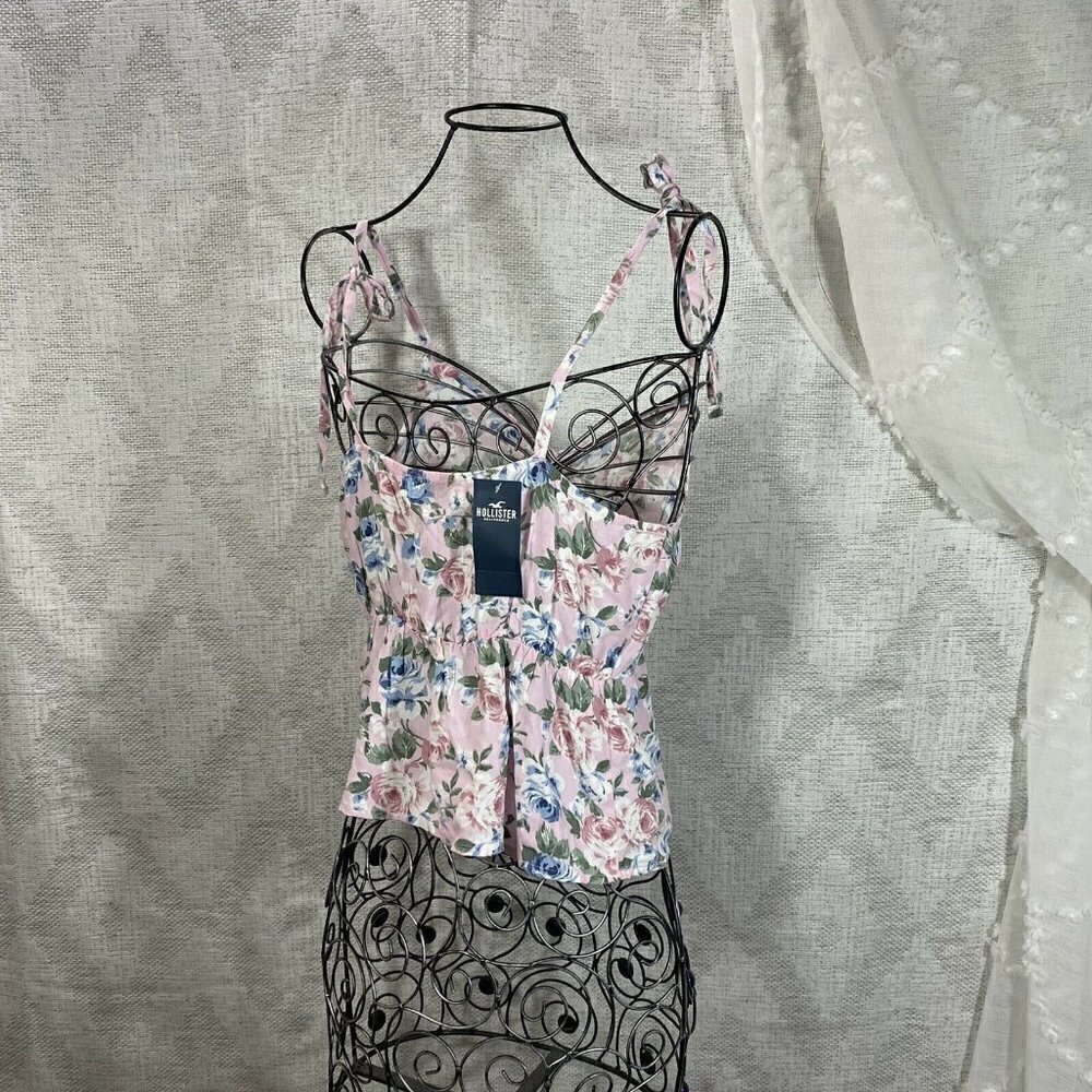 NWT Hollister floral cami with ruffle hem size S - Picture 2 of 6